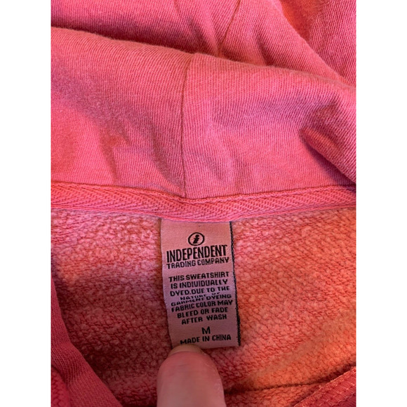INDEPENDENT Trading Company Pink Fleece Am I Dreaming ? Hooded Hoodie Size M - Picture 7 of 13